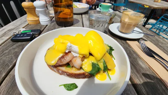 Bezirk Cafe