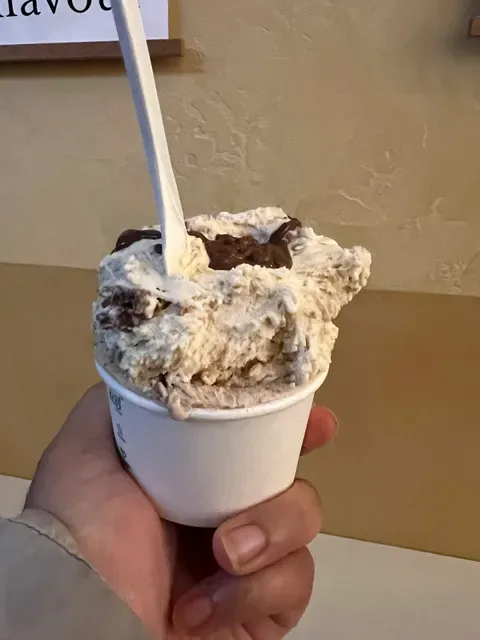 Bianco Latte Gelateria and Italian Desserts