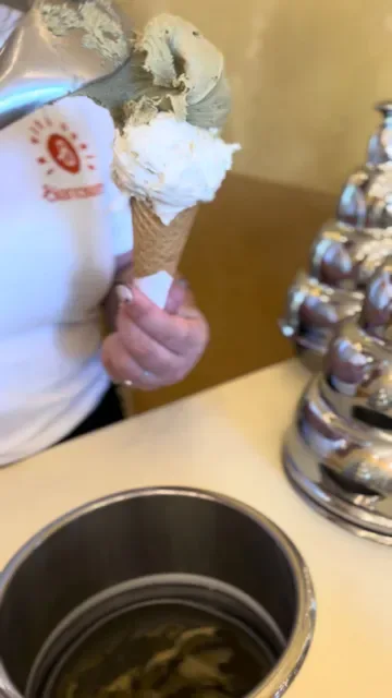 Bianco Latte Gelateria and Italian Desserts