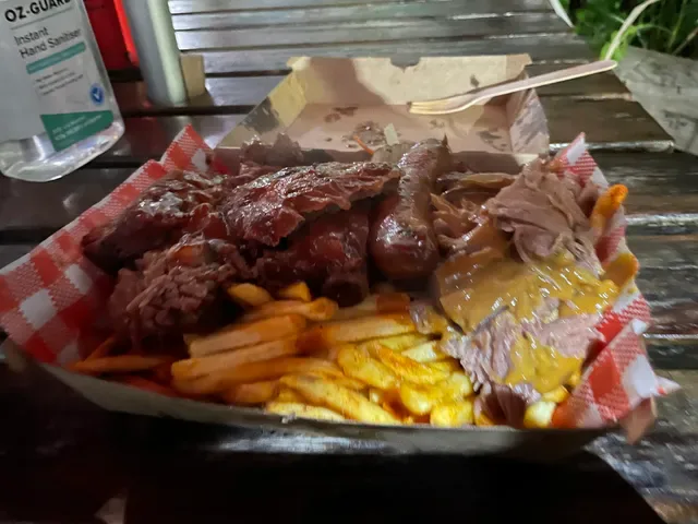 Big Earle's Roadhouse Barbecue