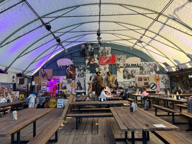 Big Earle's Roadhouse Barbecue