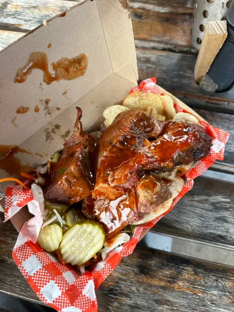 Big Earle's Roadhouse Barbecue