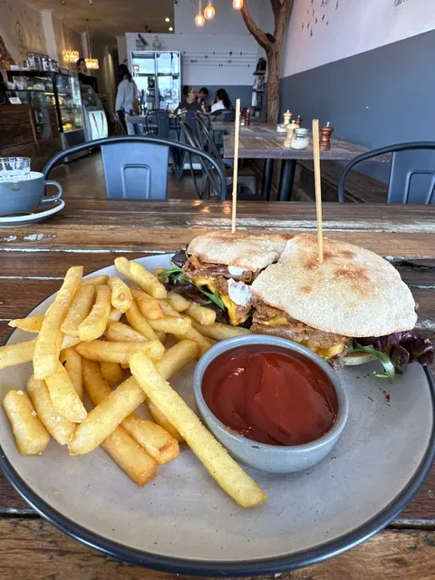 Birdcage Altona Cafe