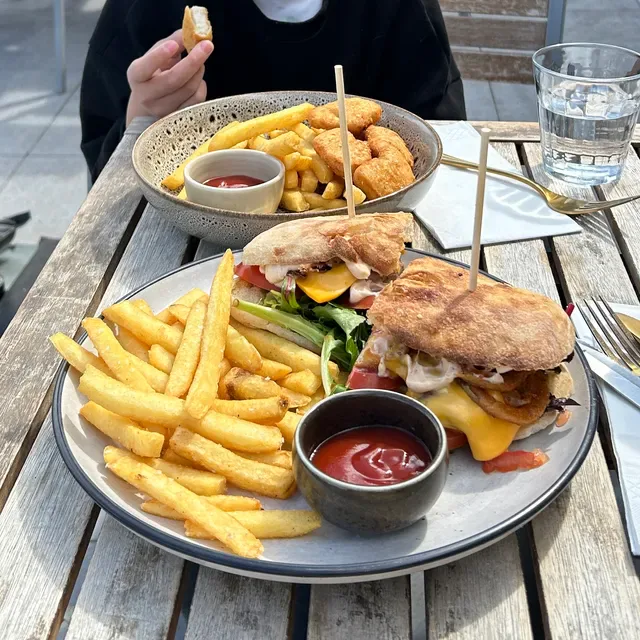 Birdcage Altona Cafe