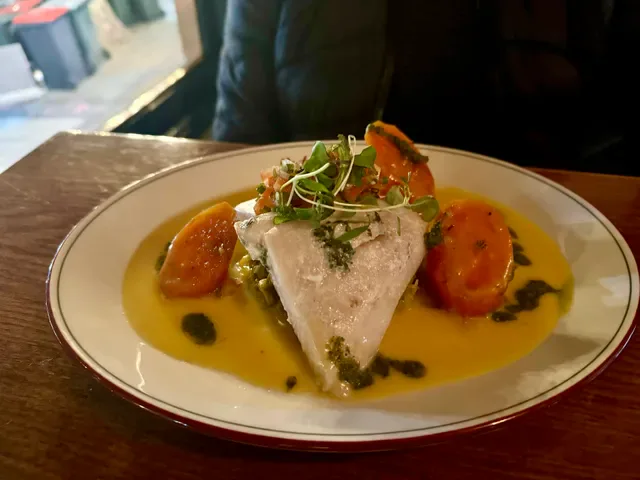 Bistro Voliere