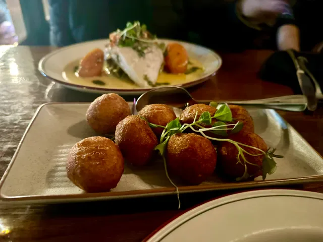 Bistro Voliere