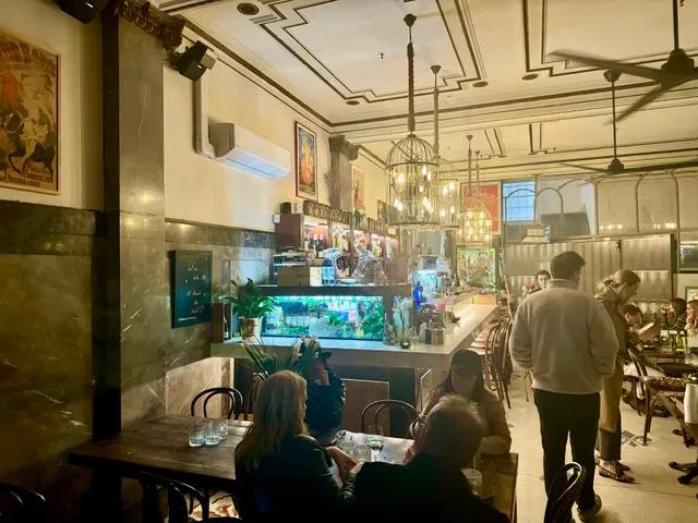Bistro Voliere