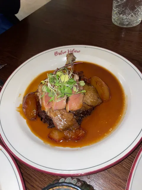 Bistro Voliere
