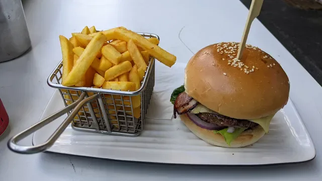 Bite Me - Grill & Burger Bar