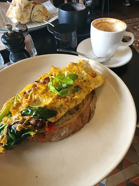 Blonde Food and Drink