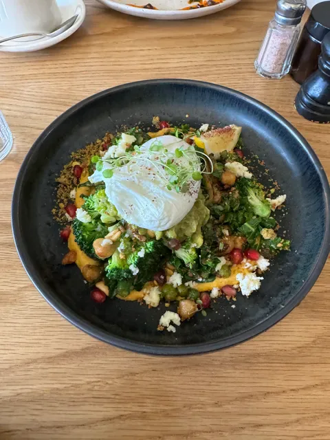 Blonde Food and Drink