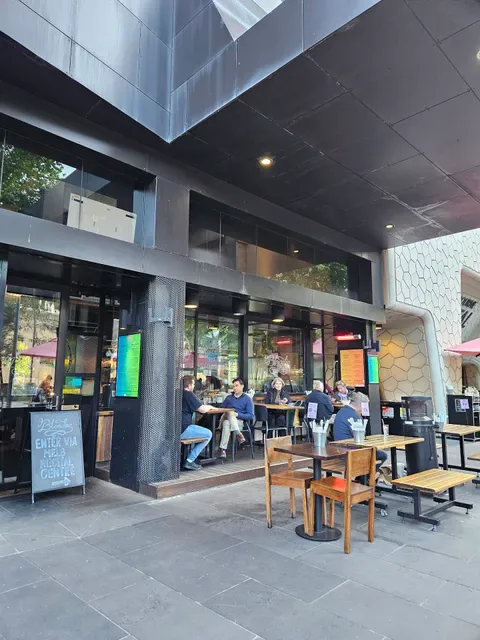 Blondie Bar
