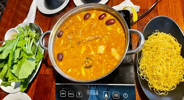 Blue Bamboo Restaurant and Cafe