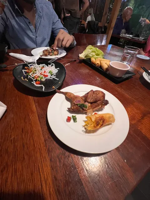 Blue Bamboo Restaurant and Cafe