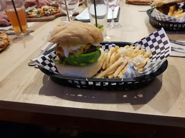 Blue Dog Café.