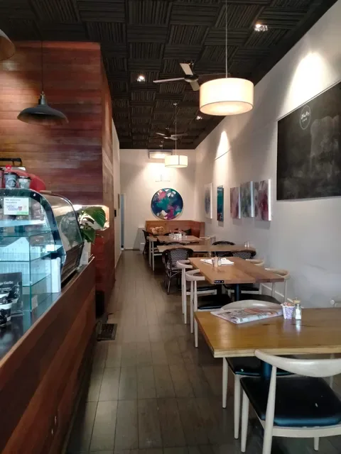 Blue Dog Café.