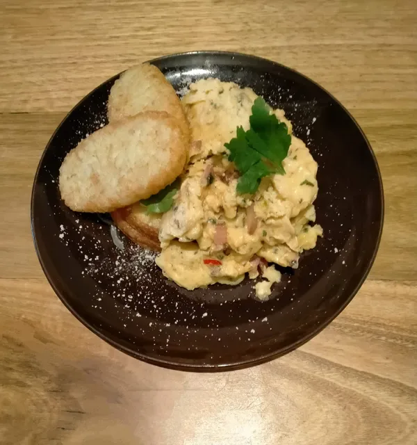 Blue Dog Café.
