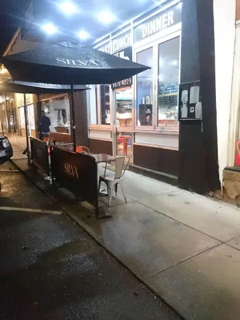 Blue Dog Café.