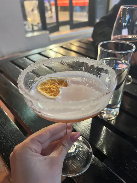 Blue Tongue Bar + Kitchen