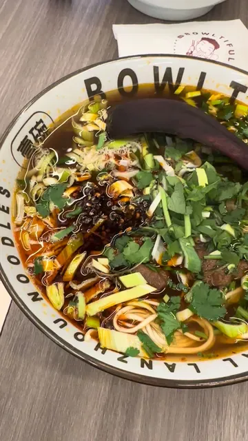 壹碗BOWLTIFUL Halal Lanzhou Handmade Noodles Swanston
