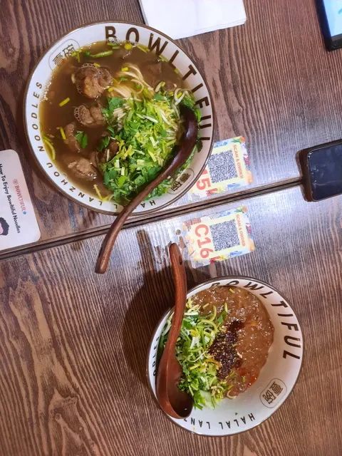 壹碗BOWLTIFUL Halal Lanzhou Handmade Noodles Swanston