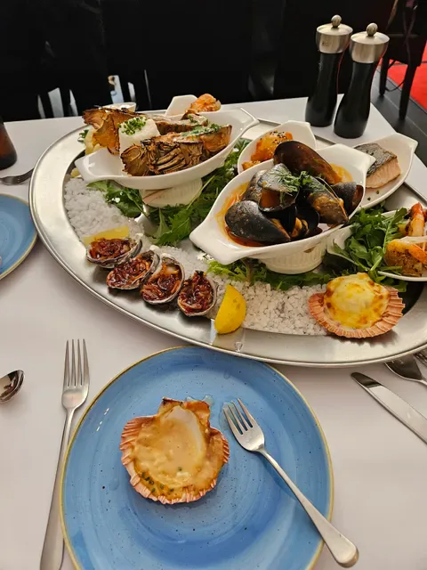 Box Seafood Restaurant