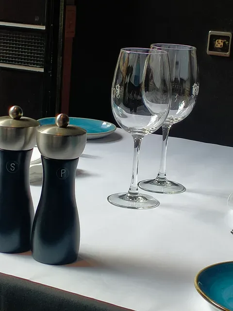 Box Seafood Restaurant