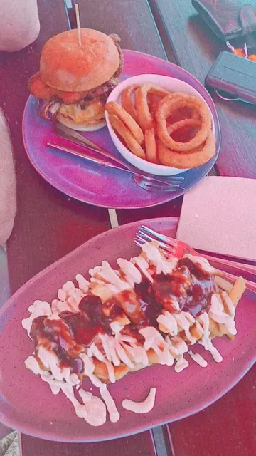 Branded Burgers & Bar