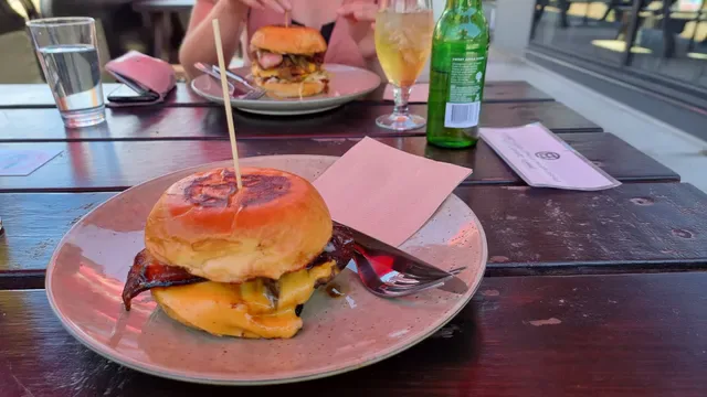 Branded Burgers & Bar