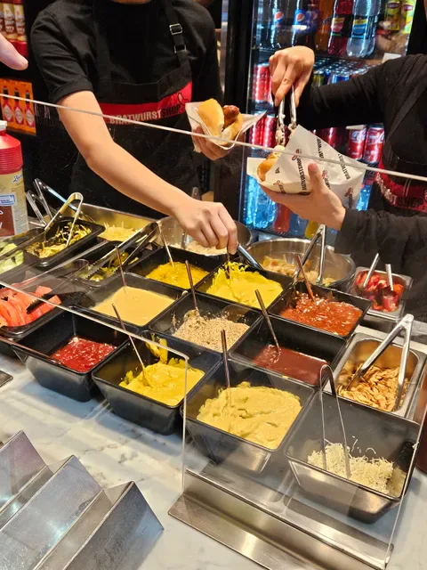 Bratwurst Shop & Co