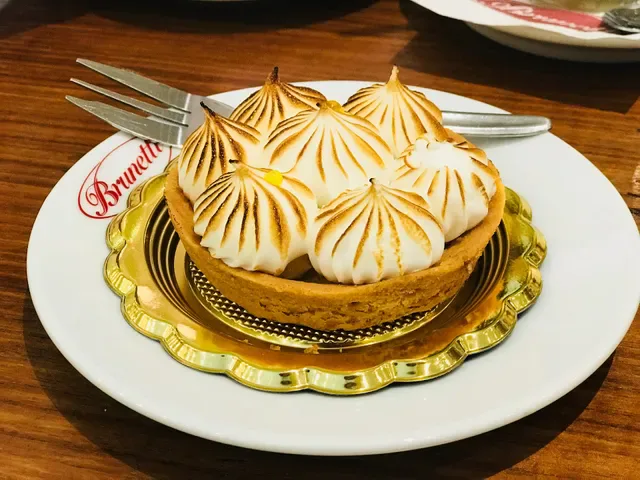 Brunetti Classico Carlton