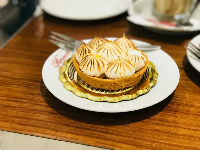 Brunetti Classico Carlton