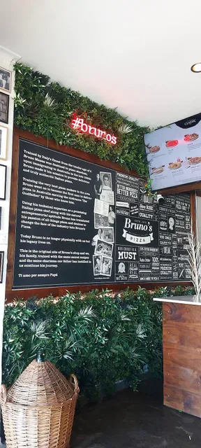 Bruno's Pizza