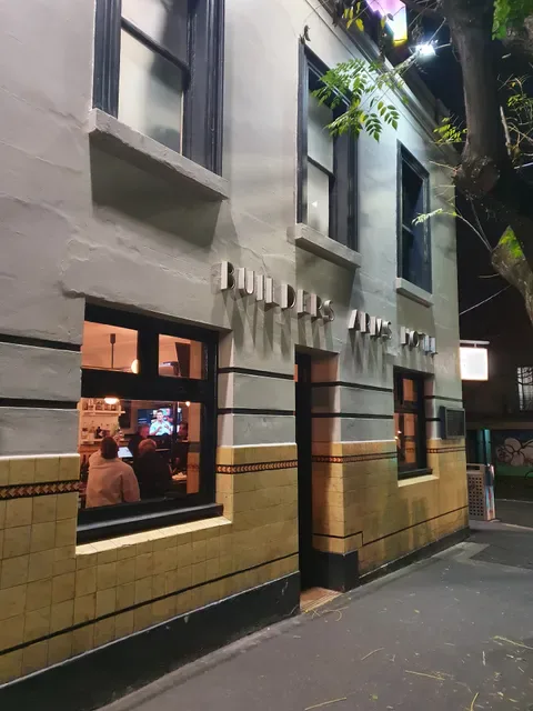 Builders Arms Hotel