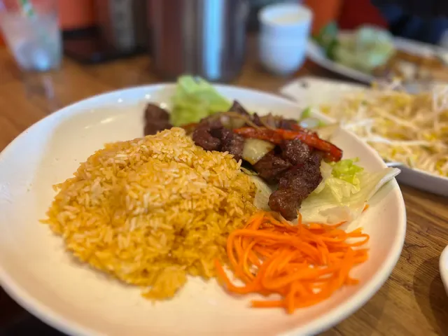 Bun Bo Hue Chu Le