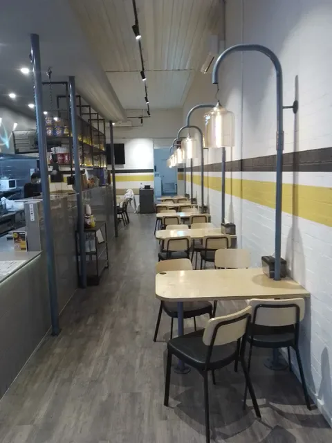 Burger Road - Hawthorn