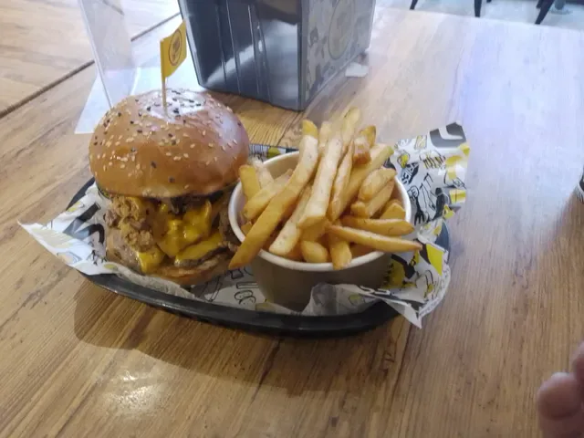 Burger Road - Hawthorn