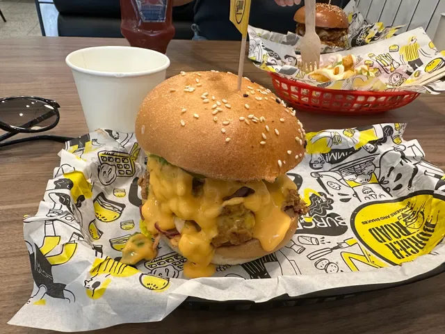 Burger Road - Highett
