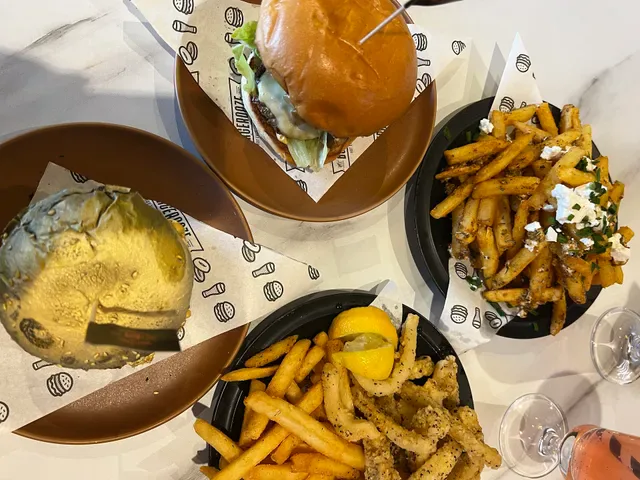 Burgerooze Sunbury