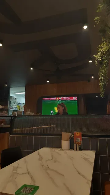 Burgerooze Sunbury