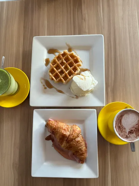 Cafe Cachet