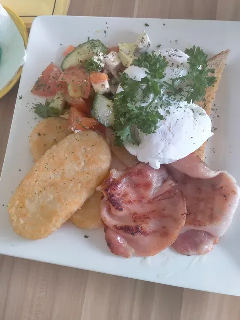 Cafe Cachet
