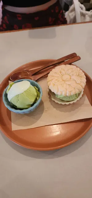 Cafe Carpenter