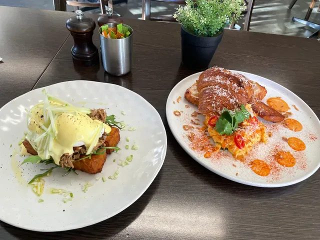 Cafe Emjay.
