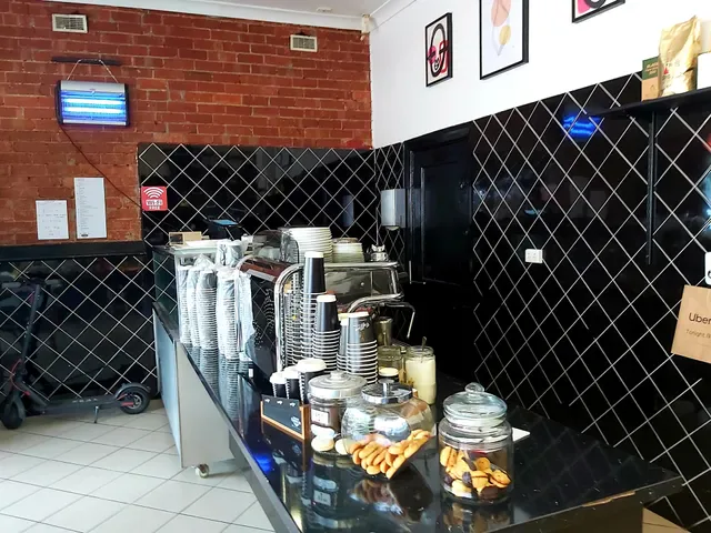 Modena Cafe & Takeaway