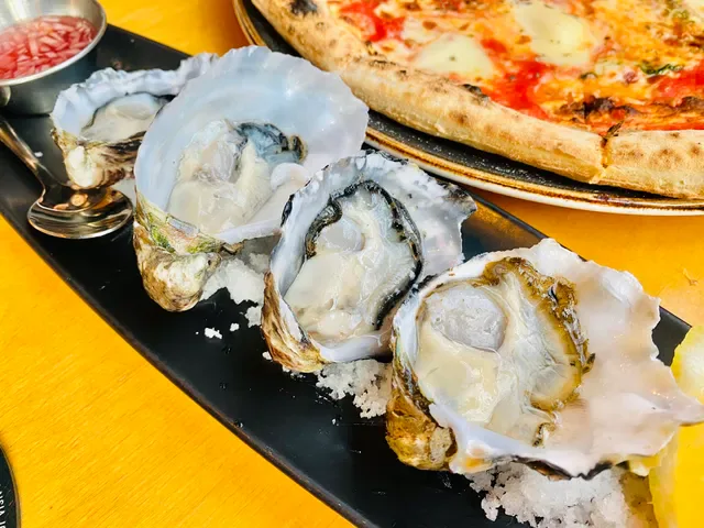 Cargo Bar & Eatery