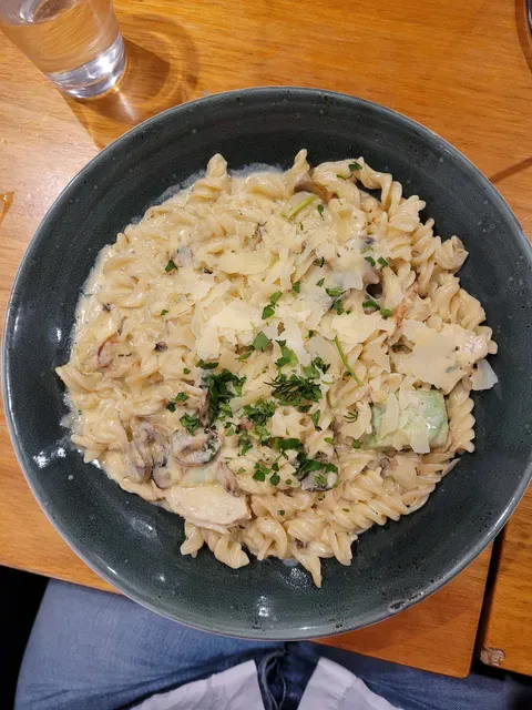 Carlucci's Restaurant