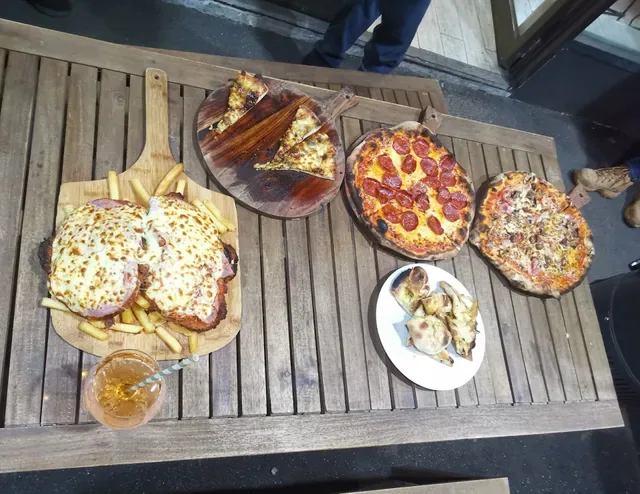 Carmelo's Wood Fired Pizza