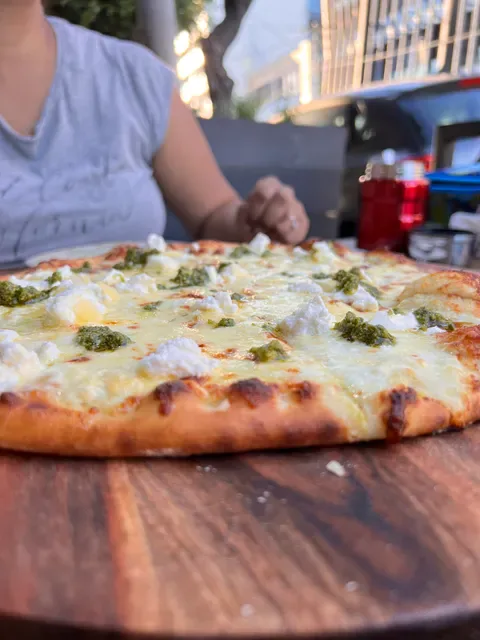 Carmelo's Wood Fired Pizza