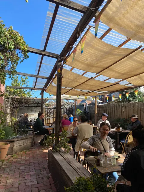Carolina Cafe & Bar